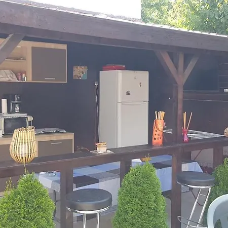 Πανσιόν Casa Yzy